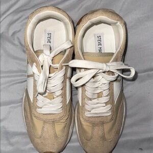 Steve Madden Tan and White Casual Sneakers